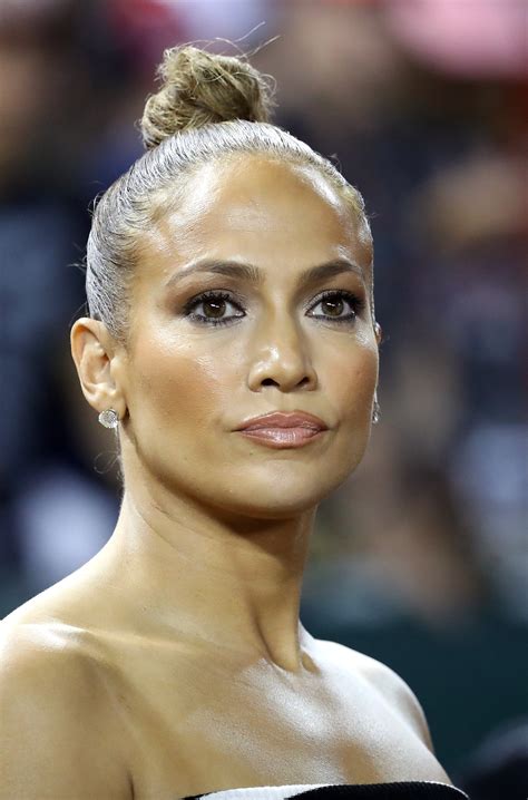 jennifer lopez bun